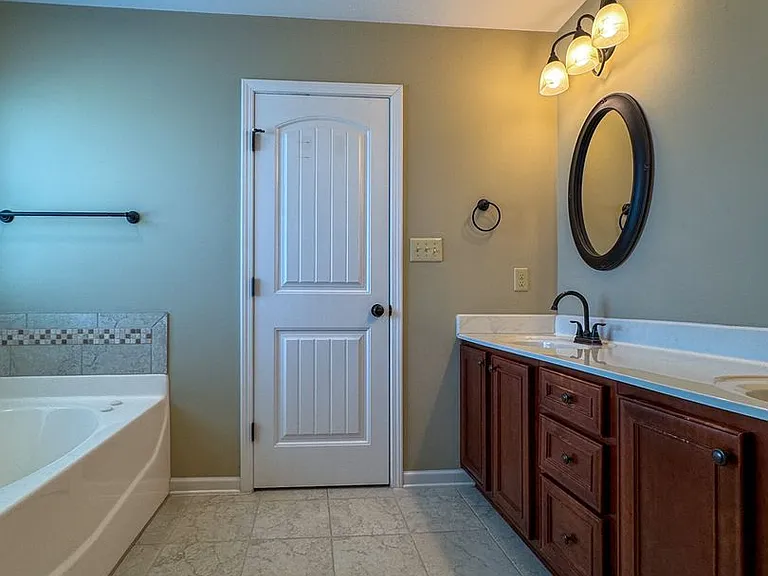 2900 Blackwater Ct — Photo 16