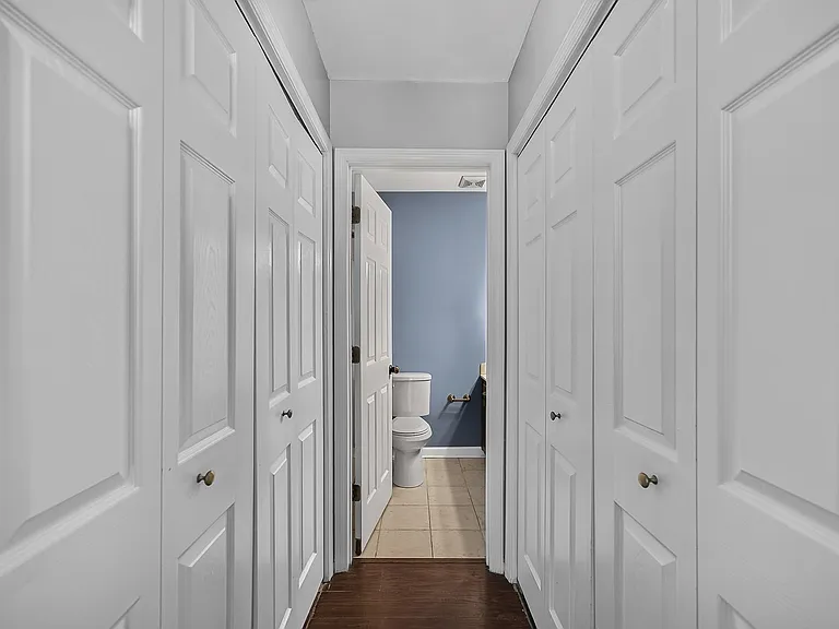 242 Zachary Ln — Photo 15