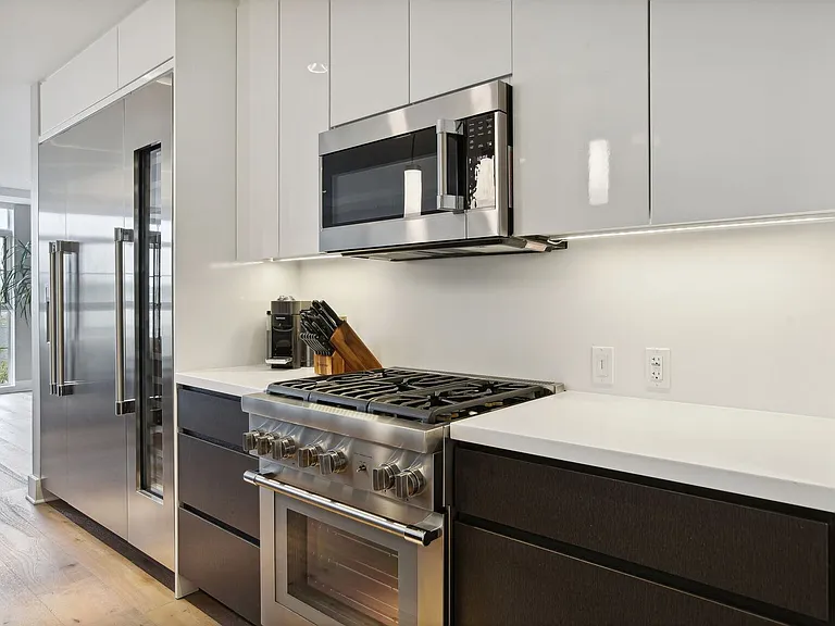 1827 Wiltberger St NW #405 — Photo 9