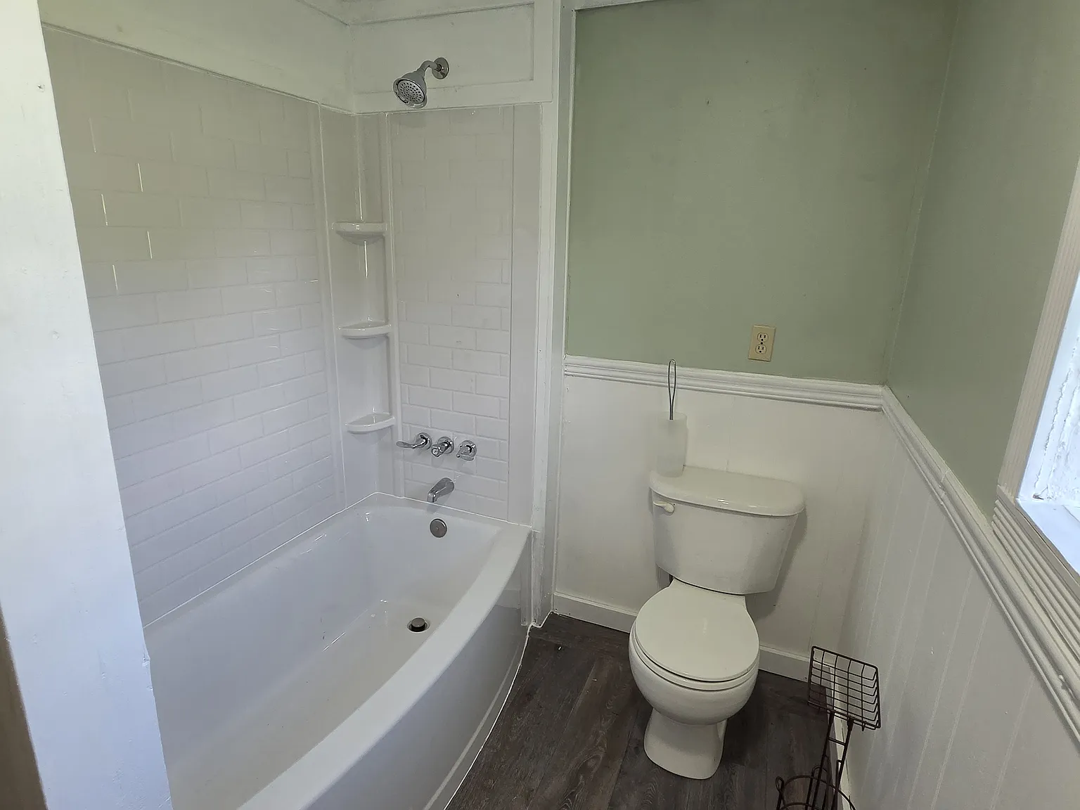 2 bed, 1.5 bath, 1400 sqft, $900 — Photo 3