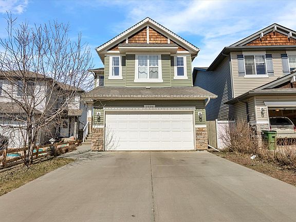 55-1226 37 Ave NW Outside-10_04222025