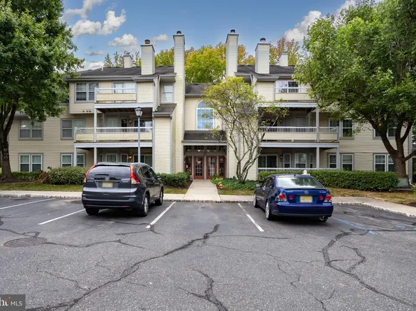 106 Lassen Ct APT 8, Princeton, NJ 08540