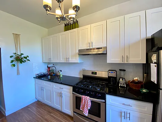 Rented by Brown Harris Stevens | media 9