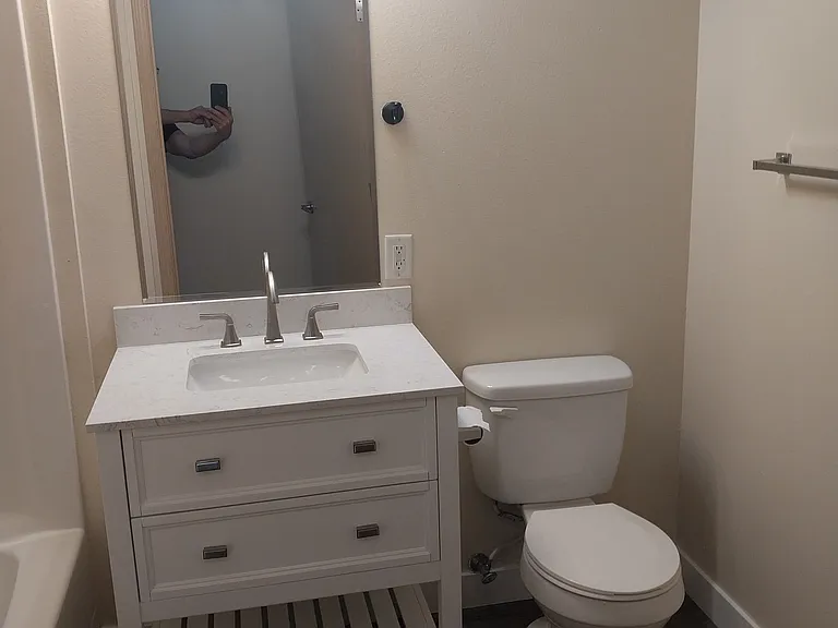1001 N State St #304 — Photo 6