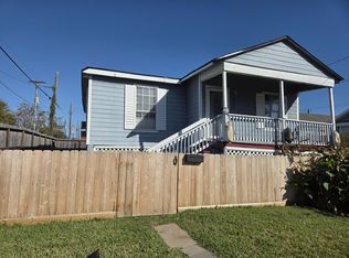 816 36th St, Galveston, TX 77550