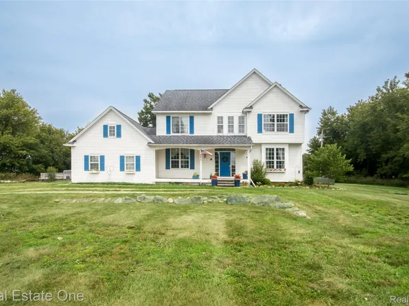 145 S Stockbridge Rd, Webberville, MI 48892