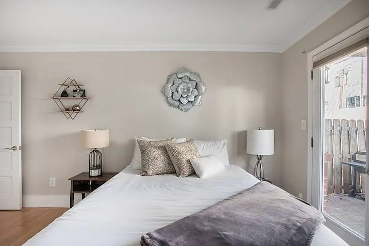 1100 Greenleaf Ave #B — Photo 20
