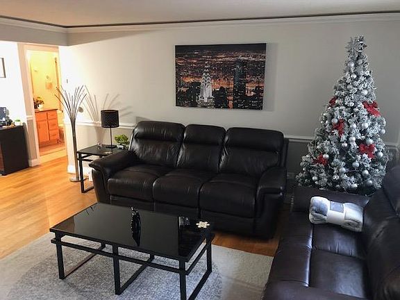 4th image of 4940 N Leonard Dr Unit 1B