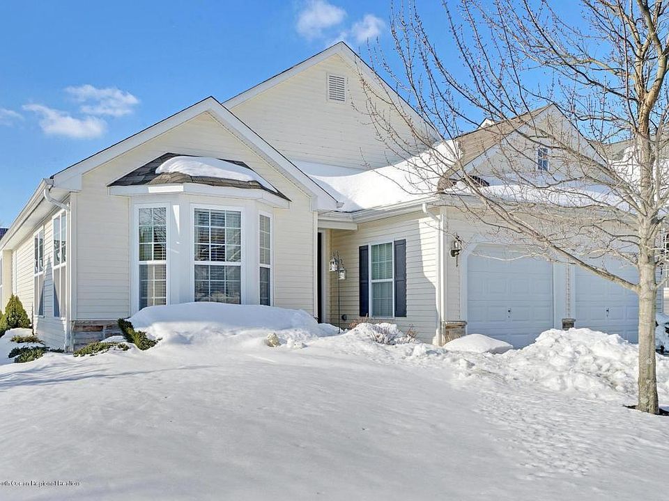 1st image of 529 Bennington Ln