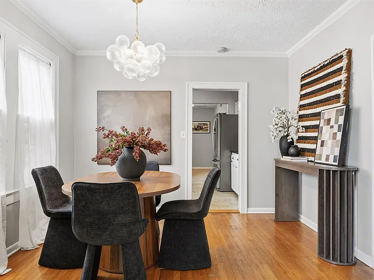 1507 Wethersfield Rd — Photo 11