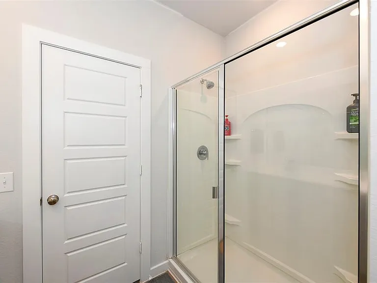 1419 Prynne St — Photo 14