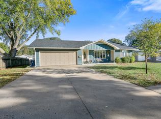 512 Monroe St, Pella, IA 50219