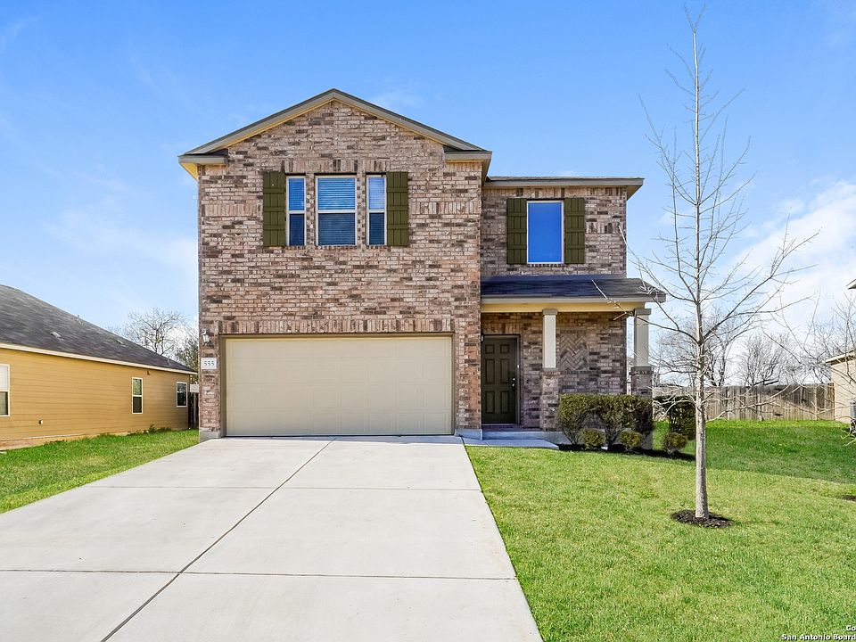 1st image of 555 MAPLE LEAF DR