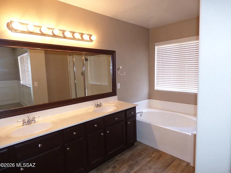 5562 W Peaceful Dove Pl — Photo 17