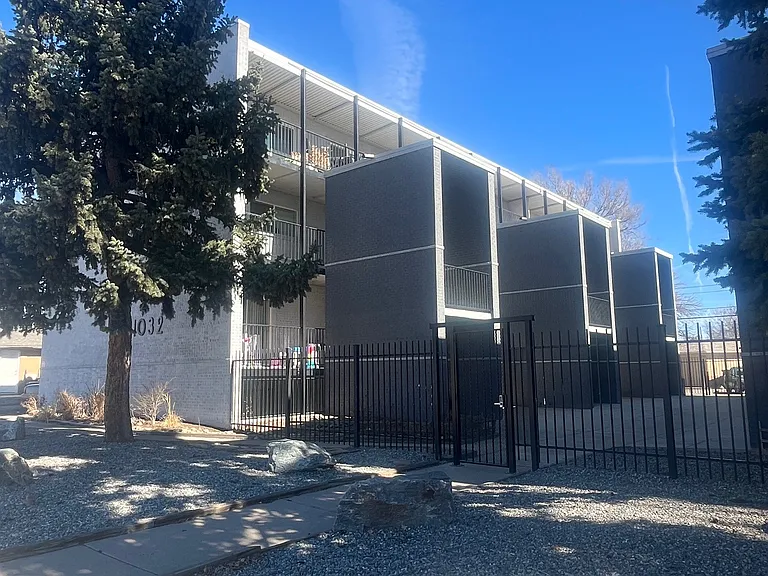 1030 Dayton St — Photo 15
