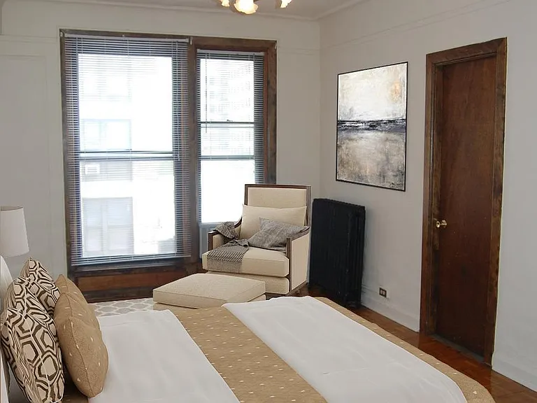 530 W Diversey — Photo 15