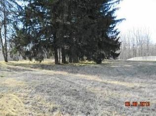 23480 Sumpter Rd, Belleville, MI 48111