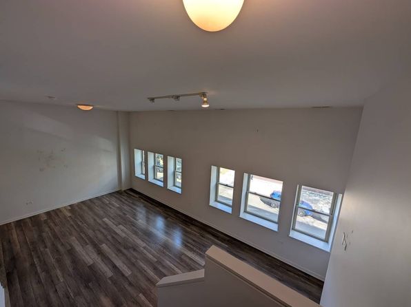 10607 Liverpool St Floor 2