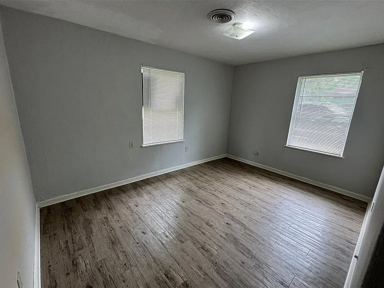 5122 Windemere St — Photo 6