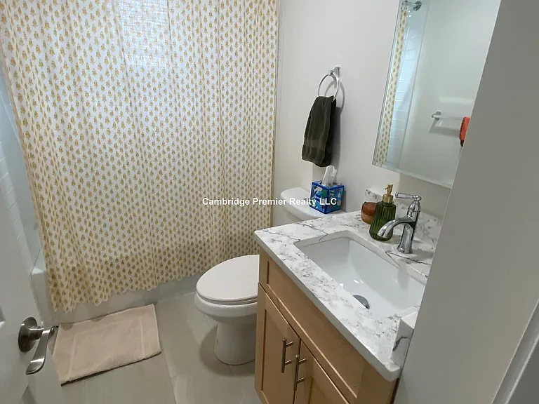 67 Florence St #2 — Photo 16