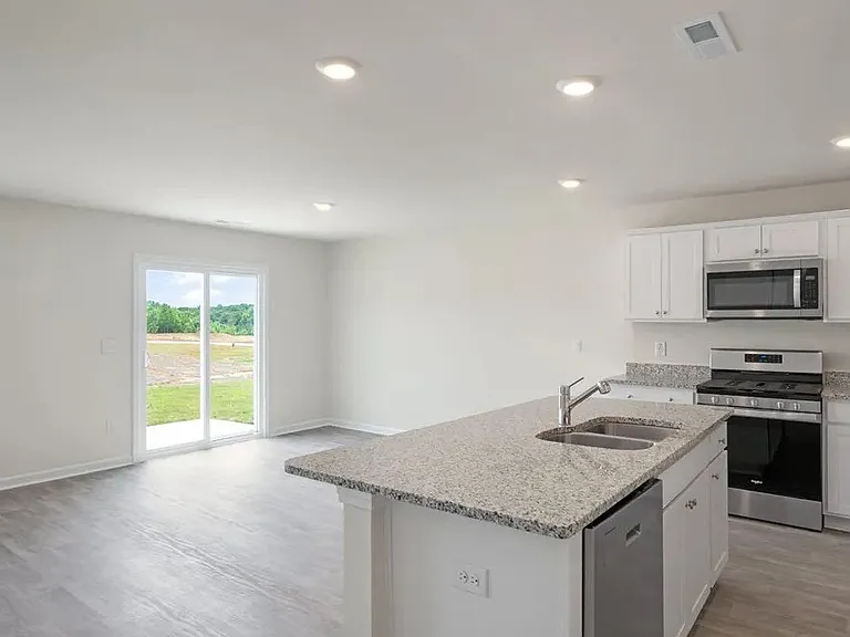 216 Olive Br — Photo 7