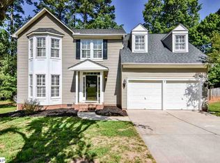 10 Leslie Ct, Mauldin, SC 29662