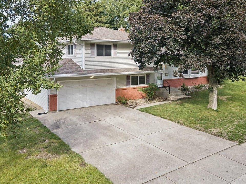 1st image of 4702 Flint Ln
