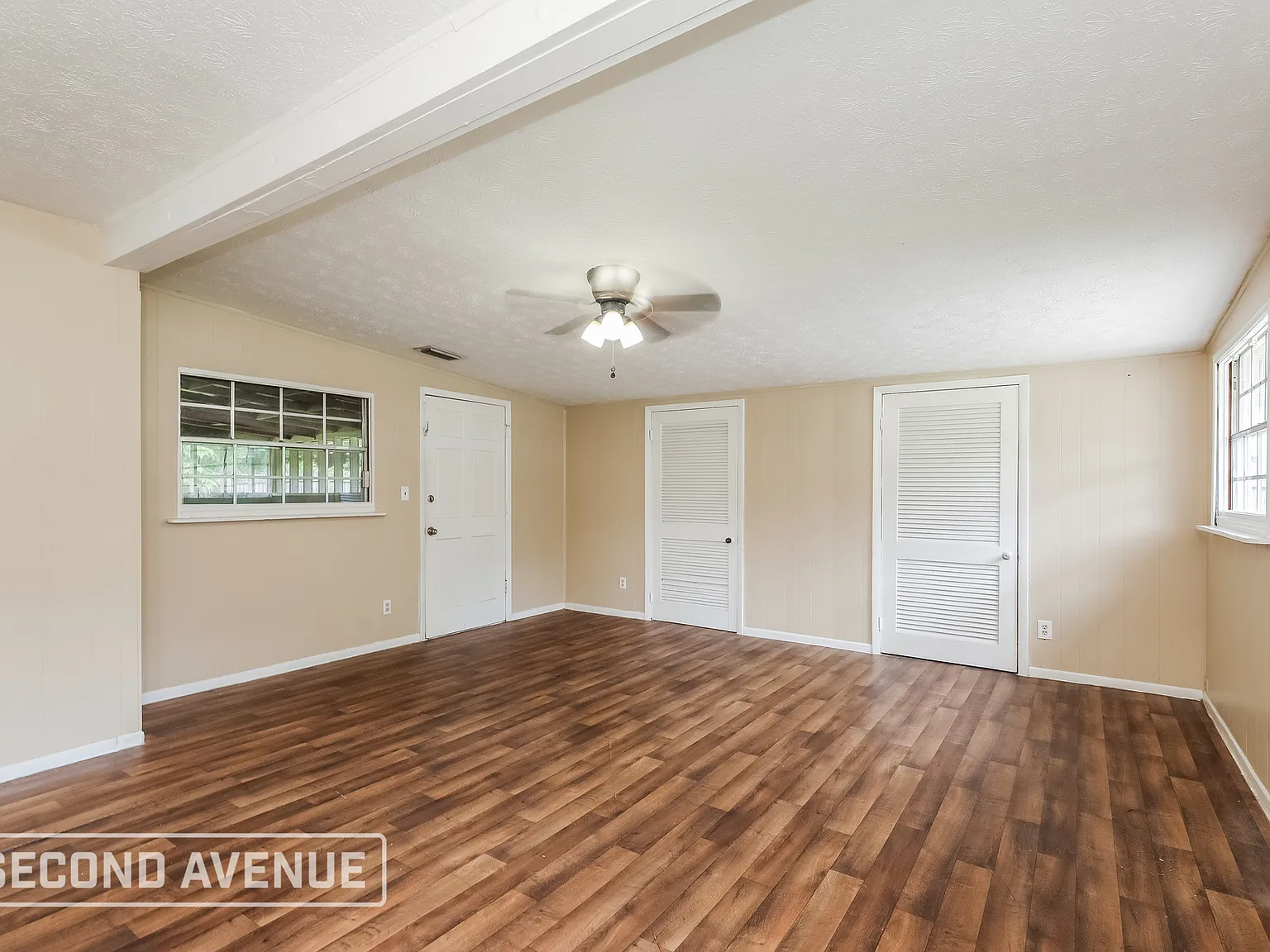 3 bed, 1.0 bath, 1398 sqft, $1,428 — Photo 4
