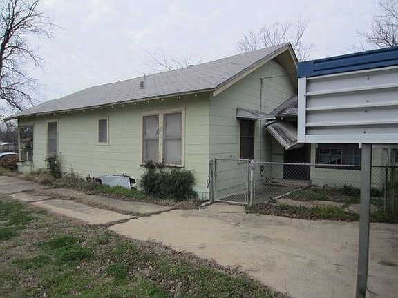 4th image of 1243 E Arlington Ave
