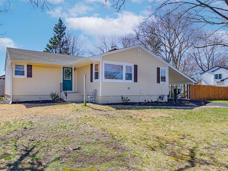 1st image of 3 Norman Dr