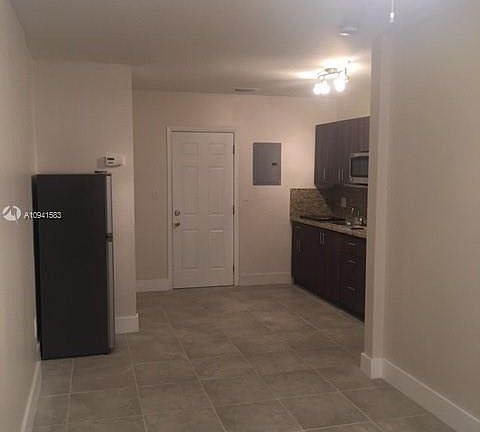3rd image of 369 N Royal Poinciana Blvd #B
