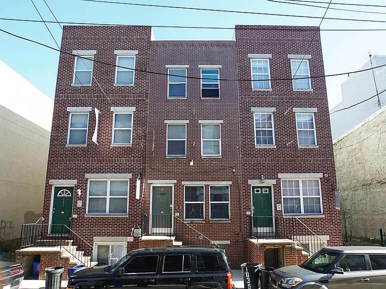 1837 N Willington St #A — Photo 1