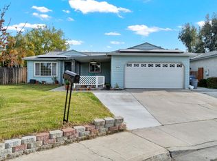 1443 Fairmont Ave, Clovis, CA 93611