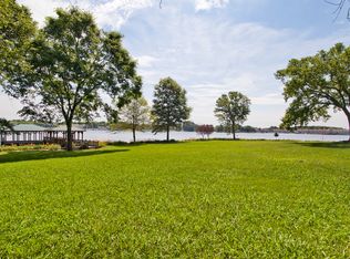 18000 Whispering Oaks, Cornelius, NC 28031