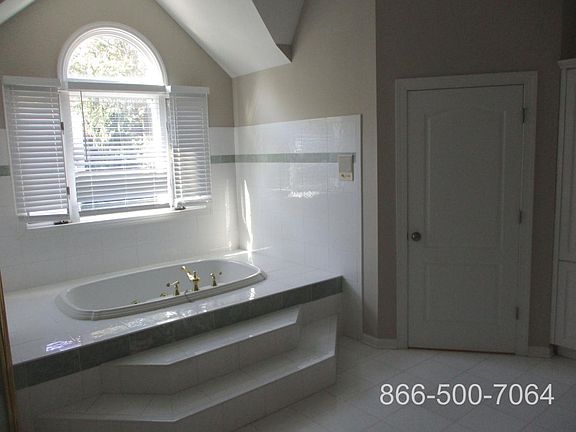 2nd image of 1686 Amanda St