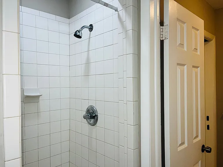 943 Parkstone Dr — Photo 10