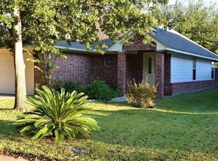 108 Snug Harbor Dr, Montgomery, TX 77356