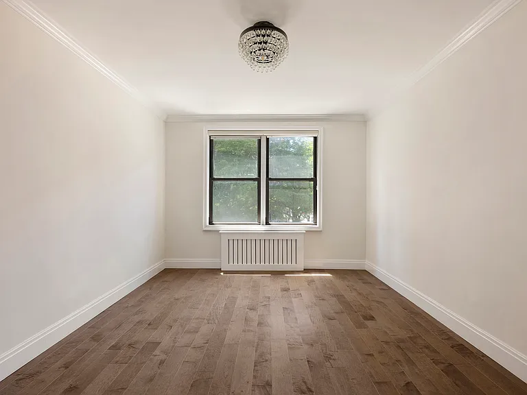 60 E 9th St #316 — Photo 7