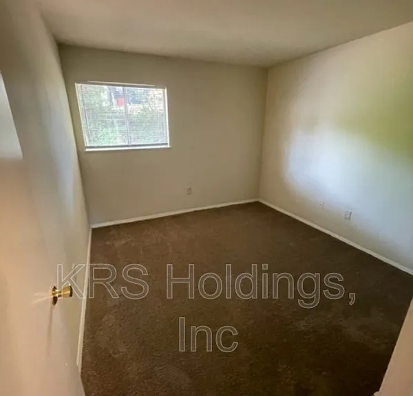 1215 Nelson St #D — Photo 11