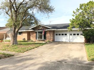 1003 Hall Ave, Kingsville, TX 78363