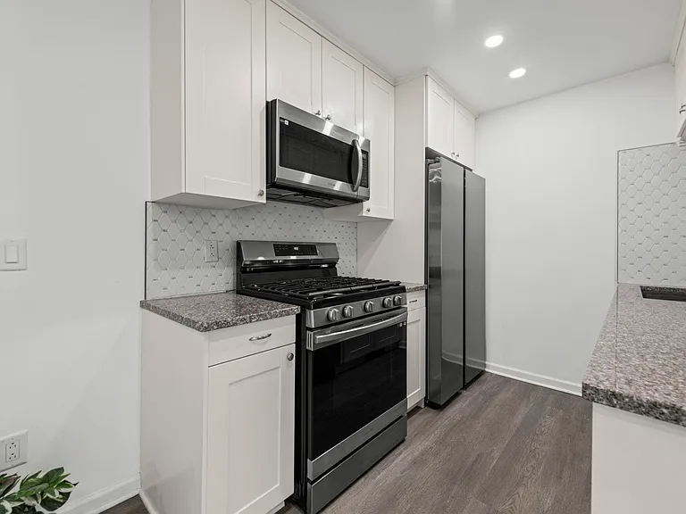 6777 Dandison Blvd — Photo 13