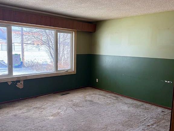 2nd image of 10140 E 105th St
