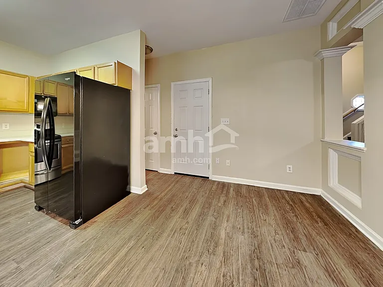 2033 Cartier Ruby Ln — Photo 4