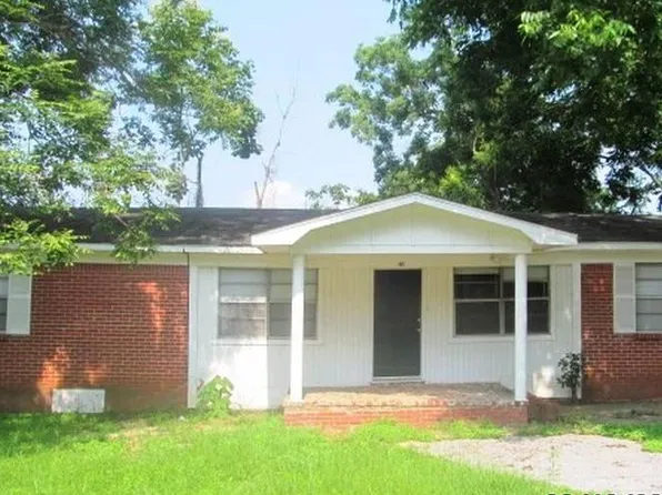 466 Pinehill Dr, Mobile, AL 36606