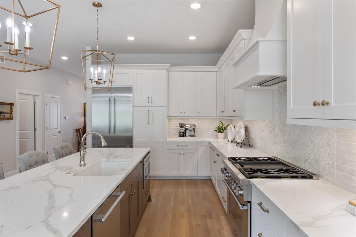 next background image