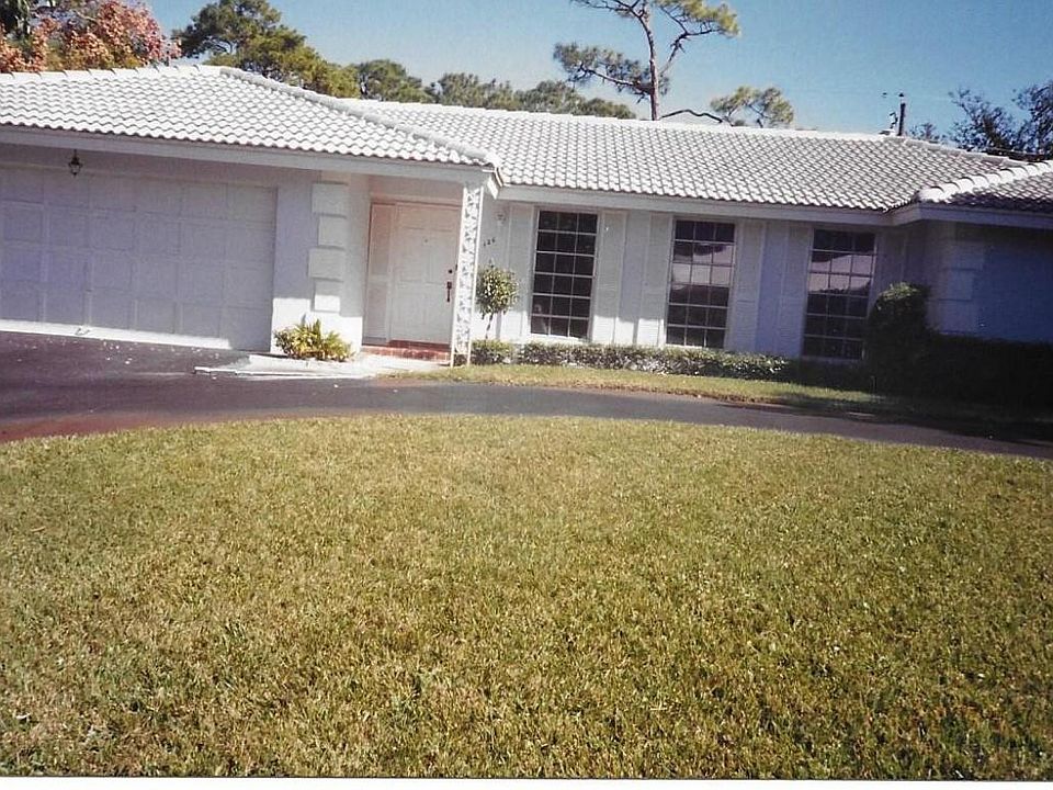 2nd image of 126 River Dr