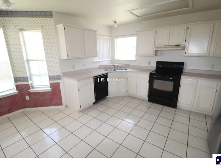 4209 Adobe Dr — Photo 7