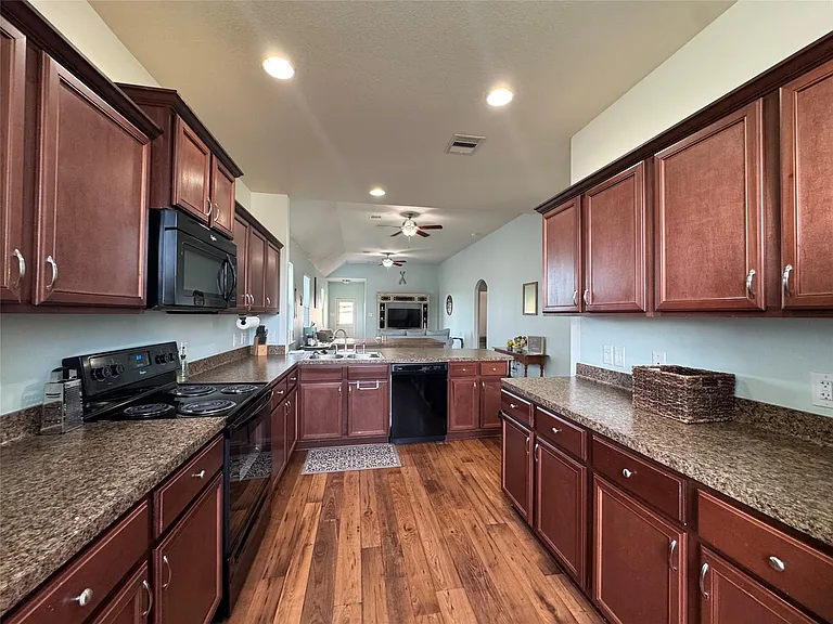 10769 S Lake Mist Ln — Photo 7