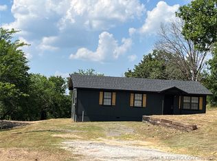 2705 Hickory Bluff Rd, Sapulpa, OK 74066