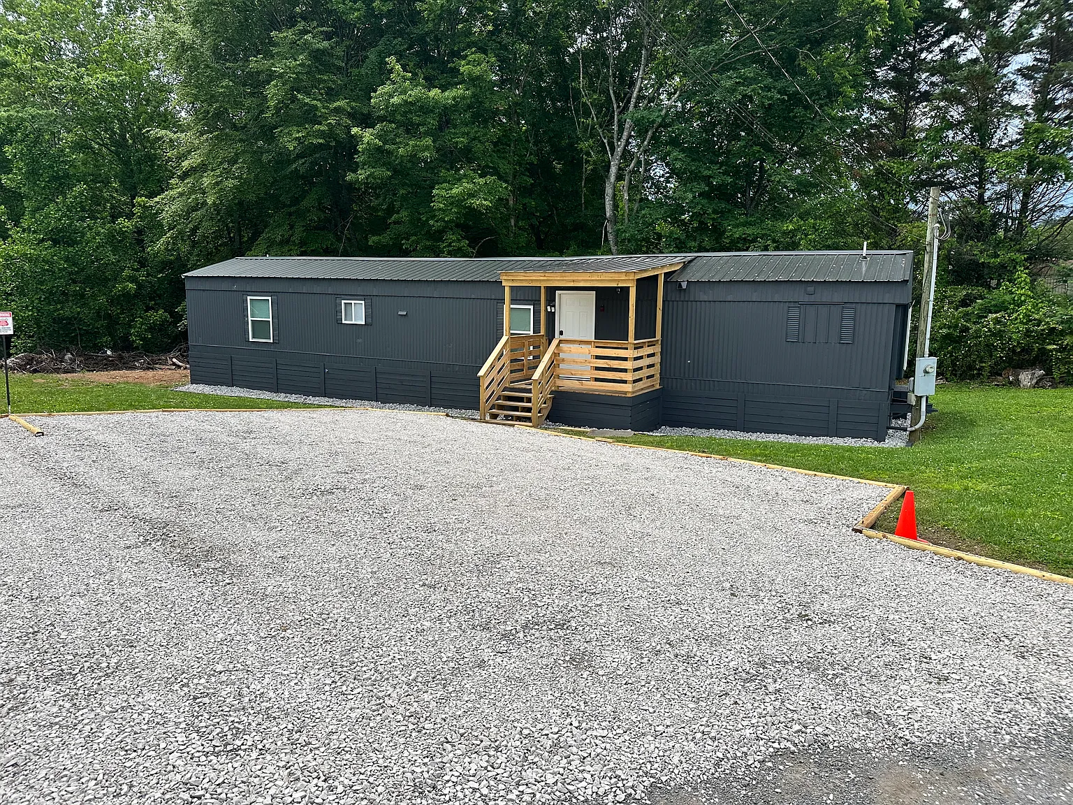 3 bed, $1,650 — Photo 2